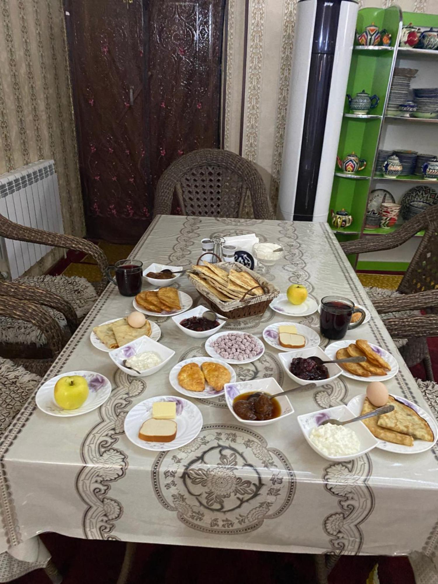 Khiva Otabek B&B Hotel Bagian luar foto